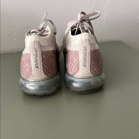 Nike Women's Air VaporMax Flyknit Shoes - Gray - Picture 2 of 3